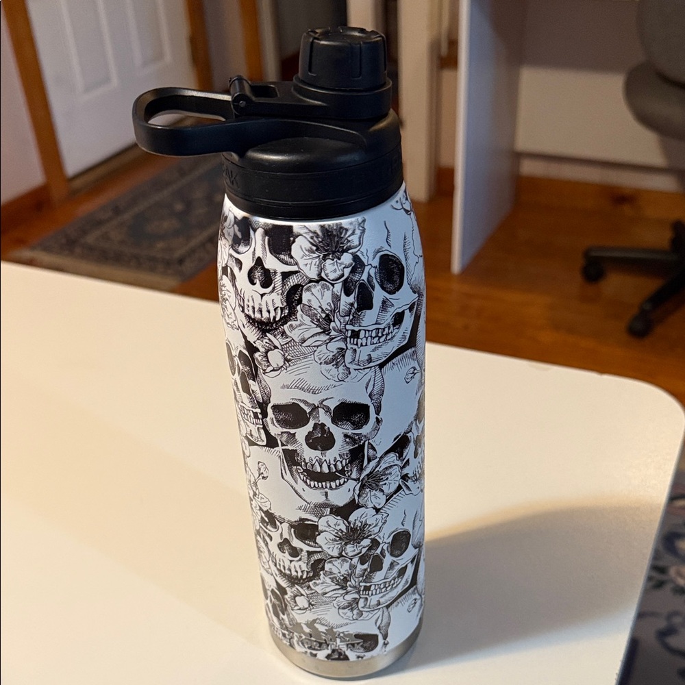 Floral Skull Design Black and White Thermos